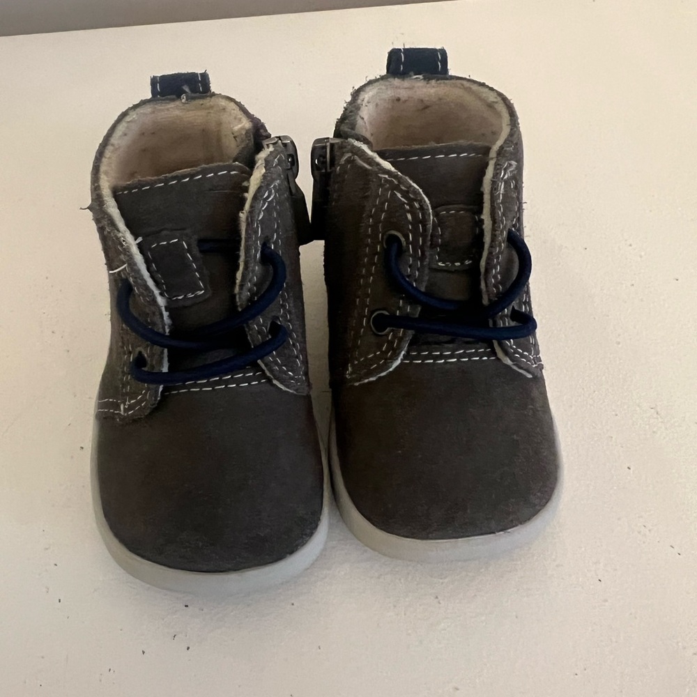 Baby ugg boots as 2/3